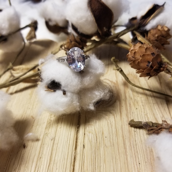 💍💍Exquisite Shiny 5 Karat Oval Cut engagement ring💍💍 - Picture 14 of 16